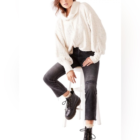 Free People Be Yours Pullover Sweater Vanilla Bean Small EUC - Picture 3 of 10